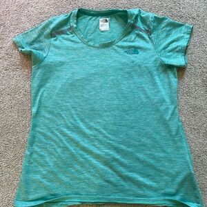 North Face shirt large